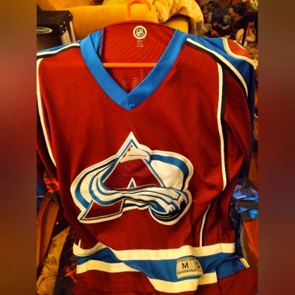 NHL avalanche jersey